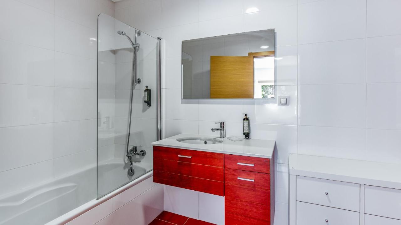 Luminous 2 Bdr Apartment W/Pool By Lovelystay Albufeira Esterno foto